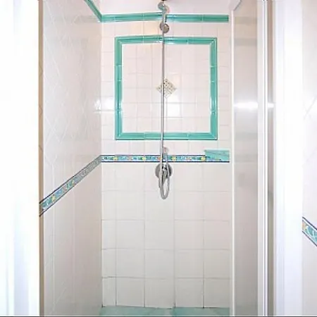 Sleeps 4 Pool Wifi *